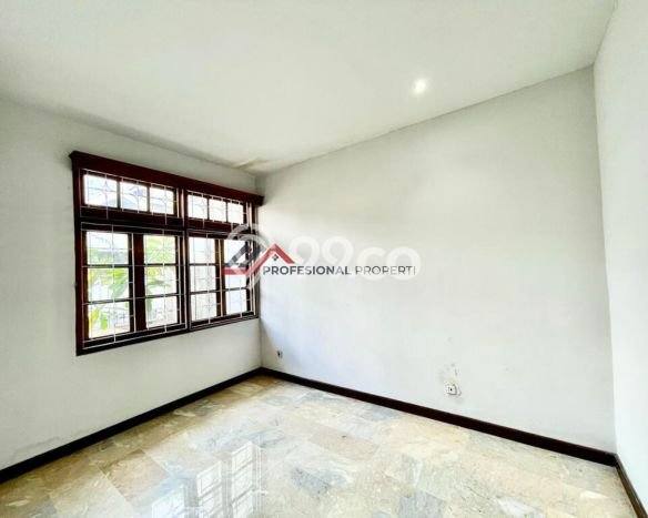 Ready to Use! Premium House LT 270m2 Desain Elegan di Cipete Ready to Use! Premium House LT 270m2 Desain Elegan di Cipete