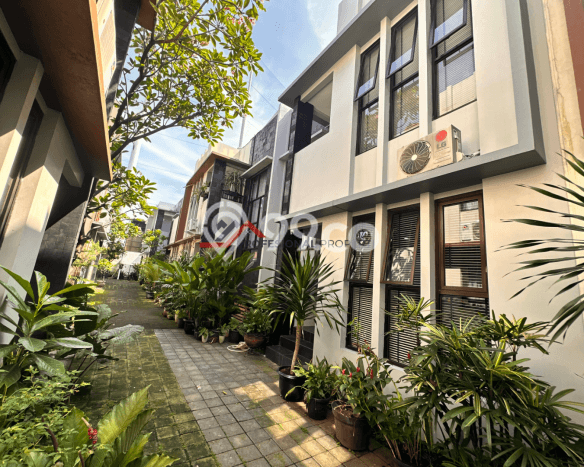Dijual Hunian Mewah dengan Fasilitas Sekitar Komplit di Cilandak, Jakarta Selatan Dijual Hunian Mewah dengan Fasilitas Sekitar Komplit di Cilandak, Jakarta Selatan