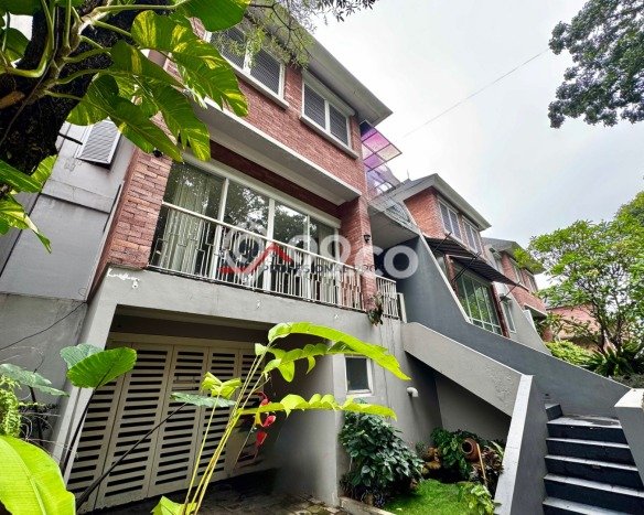 Siap Huni Rumah Mewah 3 Kamar di Cilandak Dekat ke Mana Saja Siap Huni Rumah Mewah 3 Kamar di Cilandak Dekat ke Mana Saja