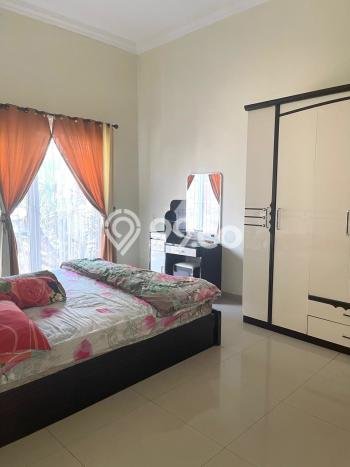 Disewakan! Rumah 3 Kamar Tidur &
2 Kamar Mandi di Candi Golf, Semarang Disewakan! Rumah 3 Kamar Tidur &
2 Kamar Mandi di Candi Golf, Semarang