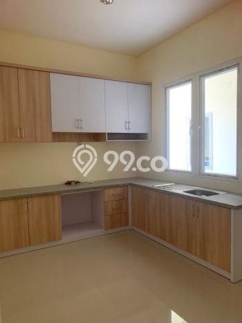 LOKASI STRATEGIS! Rumah di Semarang Utara, Akses ke Tol, 2 KT, Luas 230m² LB 460m² LOKASI STRATEGIS! Rumah di Semarang Utara, Akses ke Tol, 2 KT, Luas 230m² LB 460m²