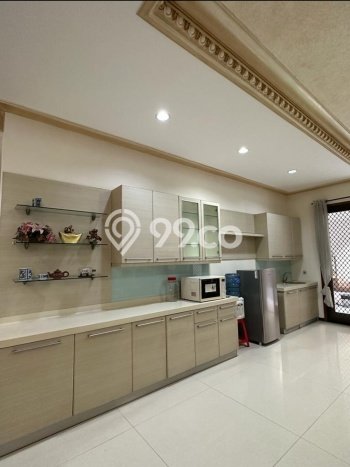 For Sale! Luxury House LT 450m2 Desain Elegan di Graha For Sale! Luxury House LT 450m2 Desain Elegan di Graha