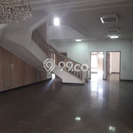 Disewakan Rumah Murah di Surabaya Kota Surabaya dengan 5 KT Disewakan Rumah Murah di Surabaya Kota Surabaya dengan 5 KT