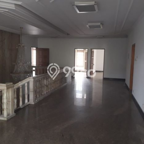 Disewakan Rumah Murah di Surabaya Kota Surabaya dengan 5 KT Disewakan Rumah Murah di Surabaya Kota Surabaya dengan 5 KT
