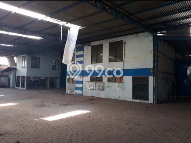 Gudang Dijual di Surabaya LT 2521m2 & LB 1800m2 Lokasi Terbaik! Gudang Dijual di Surabaya LT 2521m2 & LB 1800m2 Lokasi Terbaik!