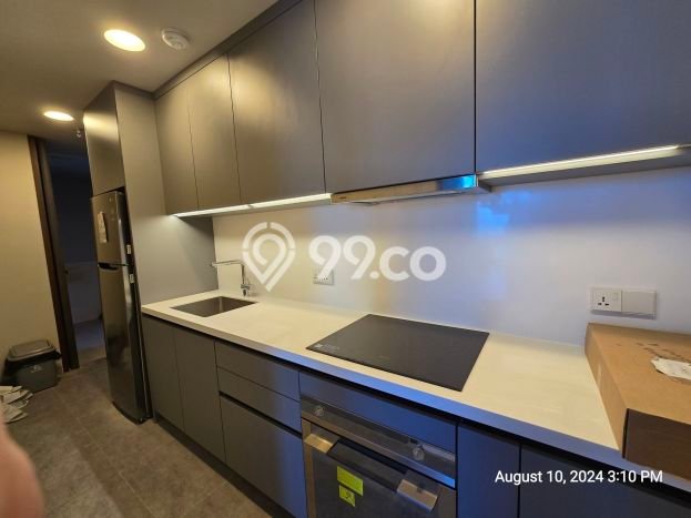 Dijual Apartemen Luxury di Pakuwon Indah 4 Kamar & 3 Kamar Mandi Dijual Apartemen Luxury di Pakuwon Indah 4 Kamar & 3 Kamar Mandi