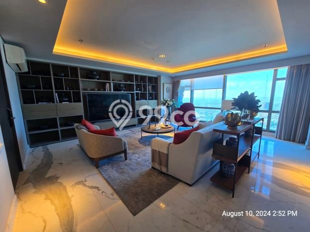 Dijual Apartemen Luxury di Pakuwon Indah 4 Kamar & 3 Kamar Mandi Dijual Apartemen Luxury di Pakuwon Indah 4 Kamar & 3 Kamar Mandi