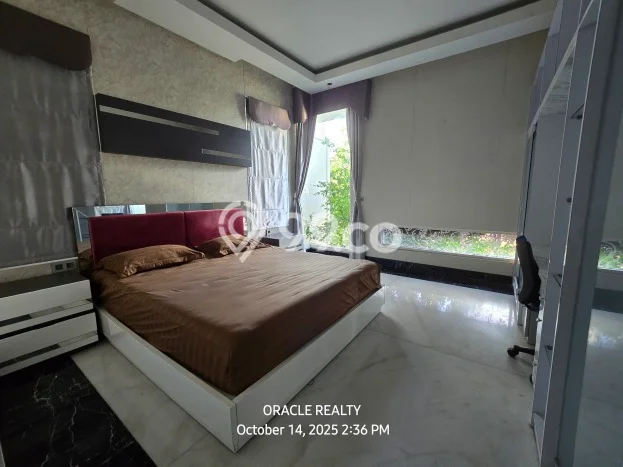 PRIME LOCATION! Rumah di Dukuh Pakis, 6 KM, Lingkungan Tenang, Luas 360m2m² Bangunan 540m2m² PRIME LOCATION! Rumah di Dukuh Pakis, 6 KM, Lingkungan Tenang, Luas 360m2m² Bangunan 540m2m²