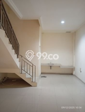 Ruko Dijual di Prime Area Jakarta Barat Luas 200m2 Ruko Dijual di Prime Area Jakarta Barat Luas 200m2