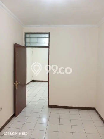 Disewakan! Rumah 2 Kamar Tidur &
2 Kamar Mandi di Taman Palem, Jakarta Barat Disewakan! Rumah 2 Kamar Tidur &
2 Kamar Mandi di Taman Palem, Jakarta Barat