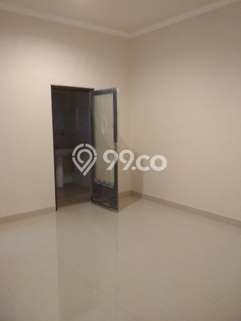 Siap Huni Hunian Elit 4 Kamar di Jagakarsa Dekat ke Mana Saja Siap Huni Hunian Elit 4 Kamar di Jagakarsa Dekat ke Mana Saja