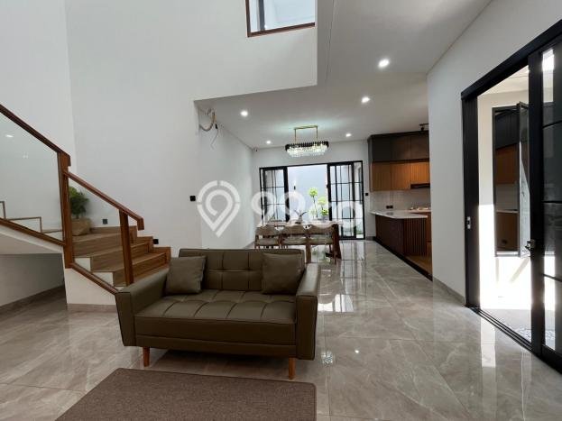Rumah Luxury Modern Siap Huni di BSD Taman Crysant Tangerang Rumah Luxury Modern Siap Huni di BSD Taman Crysant Tangerang