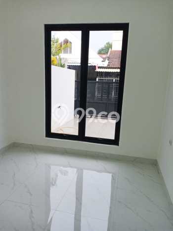 Ready to Use! Luxury House LT 135m2 Desain Modern di BSD Kencana Loka Ready to Use! Luxury House LT 135m2 Desain Modern di BSD Kencana Loka