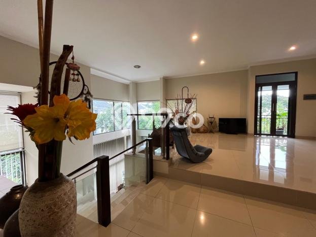 For Sale! Luxury House LT 395m2 Desain Modern di BSD The Green For Sale! Luxury House LT 395m2 Desain Modern di BSD The Green