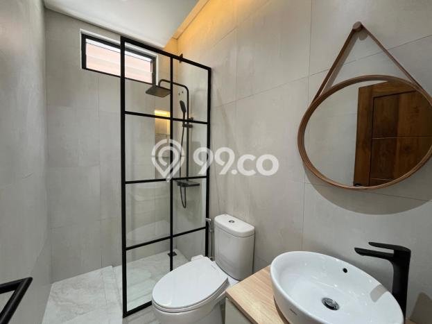 Rumah Luxury Modern Siap Huni di BSD Taman Crysant Tangerang Rumah Luxury Modern Siap Huni di BSD Taman Crysant Tangerang