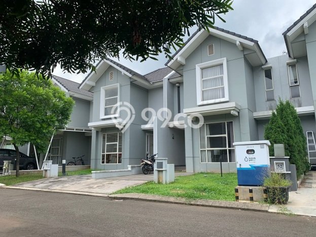 Rumah Modern 3 KT di Suvarna Sutera Tangerang Semi Furnished Rumah Modern 3 KT di Suvarna Sutera Tangerang Semi Furnished