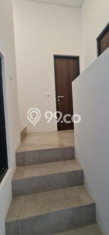 Rumah Luas Asri 2 KT Siap Huni di BSD City Tangerang Rumah Luas Asri 2 KT Siap Huni di BSD City Tangerang