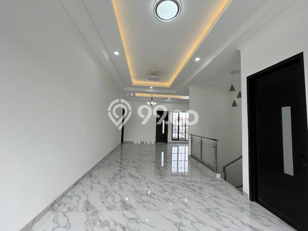 Rumah Elit LB 250m2 Siap Huni Desain Elegan di BSD Griya Loka, Tangerang Rumah Elit LB 250m2 Siap Huni Desain Elegan di BSD Griya Loka, Tangerang