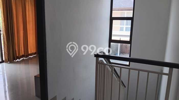 Sewa Rumah Harga Terjangkau di BSD The Icon Tangerang dengan 4 Kamar Tidur Sewa Rumah Harga Terjangkau di BSD The Icon Tangerang dengan 4 Kamar Tidur