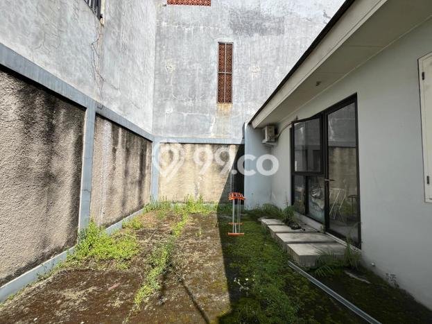 HARGA SPECIAL! Rumah Asri lokasi BSD Sevilla, Luas 112m2m² Bangunan 73m2m² HARGA SPECIAL! Rumah Asri lokasi BSD Sevilla, Luas 112m2m² Bangunan 73m2m²