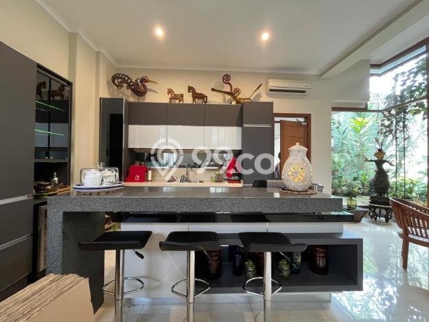 For Sale! Luxury House LT 395m2 Desain Modern di BSD The Green For Sale! Luxury House LT 395m2 Desain Modern di BSD The Green