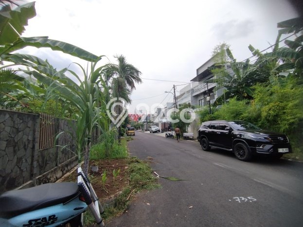 Ready to Use! Premium House LT 748m2 Desain Elegan di Sunter Ready to Use! Premium House LT 748m2 Desain Elegan di Sunter