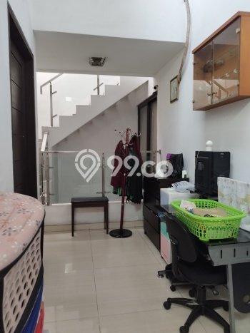 Hunian Mewah LB 450m2 Siap Pakai Desain Elegan di Permata Buana, Jakarta Barat Hunian Mewah LB 450m2 Siap Pakai Desain Elegan di Permata Buana, Jakarta Barat