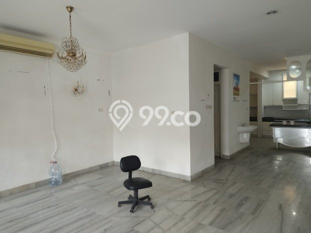 Rumah area Kelapa Gading, Jakarta Utara, LT 298m² LB 184m² - INVESTASI TERBAIK! Rumah area Kelapa Gading, Jakarta Utara, LT 298m² LB 184m² - INVESTASI TERBAIK!