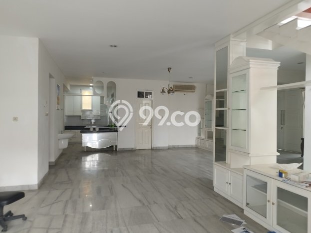 Rumah area Kelapa Gading, Jakarta Utara, LT 298m² LB 184m² - INVESTASI TERBAIK! Rumah area Kelapa Gading, Jakarta Utara, LT 298m² LB 184m² - INVESTASI TERBAIK!