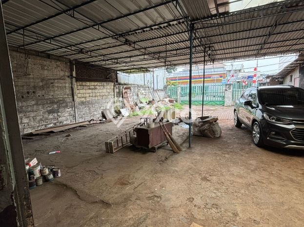 BEST DEAL! Rumah area Kedoya, 4 KT, Akses Mudah Fasilitas Umum, LT 735m² Bangunan 425m² BEST DEAL! Rumah area Kedoya, 4 KT, Akses Mudah Fasilitas Umum, LT 735m² Bangunan 425m²
