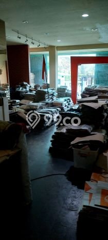 Ruko untuk Disewa di Pusat Jakarta Utara Luas Bangunan 800m2 Ruko untuk Disewa di Pusat Jakarta Utara Luas Bangunan 800m2
