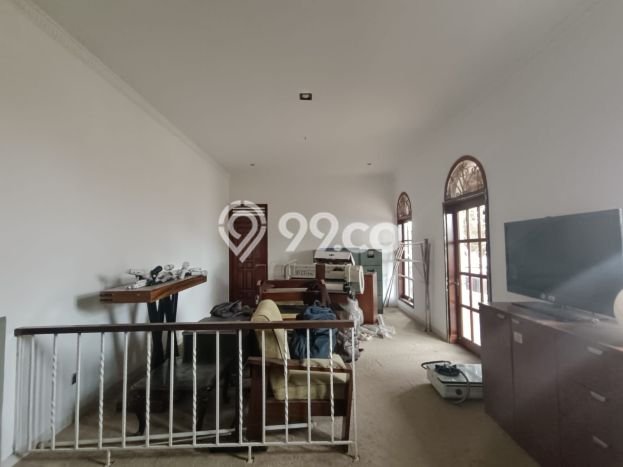 PENAWARAN EKSKLUSIF! Rumah kawasan Kebayoran Lama, 4 KM, Lingkungan Elite, LT 685m² Bangunan 450m² PENAWARAN EKSKLUSIF! Rumah kawasan Kebayoran Lama, 4 KM, Lingkungan Elite, LT 685m² Bangunan 450m²