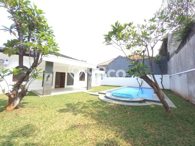 DREAM HOME! Rumah area Kemang, 3 KM, Free Macet, Luas 1000m² Bangunan 500m² DREAM HOME! Rumah area Kemang, 3 KM, Free Macet, Luas 1000m² Bangunan 500m²