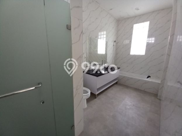 DREAM HOME! Rumah area Kemang, 3 KM, Free Macet, Luas 1000m² Bangunan 500m² DREAM HOME! Rumah area Kemang, 3 KM, Free Macet, Luas 1000m² Bangunan 500m²