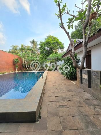 Rumah area Kemang, Dekat Tol, 3 KM, Luas 800m² Bangunan 500m² Rumah area Kemang, Dekat Tol, 3 KM, Luas 800m² Bangunan 500m²