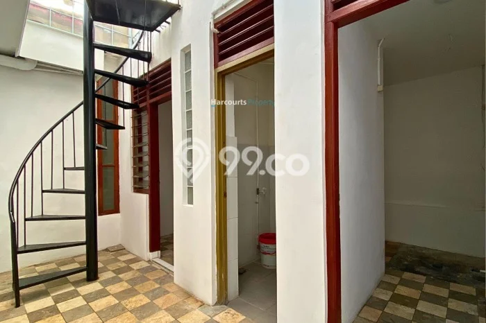 Komersial For Rent Kawasan Kebayoran Baru, Luas 200m2m², Area Utama, Akses Mudah Komersial For Rent Kawasan Kebayoran Baru, Luas 200m2m², Area Utama, Akses Mudah