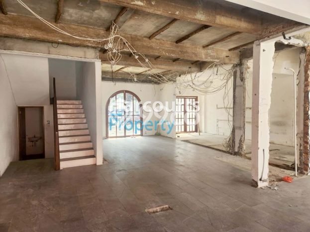 LOKASI STRATEGIS! Komersial For Rent di Gandaria, Luas 300m², Area Ramai LOKASI STRATEGIS! Komersial For Rent di Gandaria, Luas 300m², Area Ramai