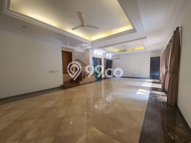 Rumah di Kebayoran Baru, Akses ke Sekolah, LT 700m² Rumah di Kebayoran Baru, Akses ke Sekolah, LT 700m²