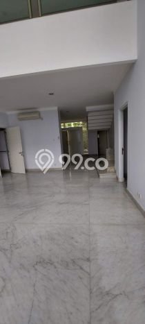 Rumah kawasan Pondok Indah, 4 KT, Lingkungan Premium, LT 450m² LB 500m² Rumah kawasan Pondok Indah, 4 KT, Lingkungan Premium, LT 450m² LB 500m²