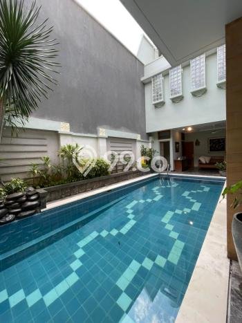 Rumah Mewah LB 400m2 Siap Huni Desain Elegan di Pondok Indah, Jakarta Selatan Rumah Mewah LB 400m2 Siap Huni Desain Elegan di Pondok Indah, Jakarta Selatan