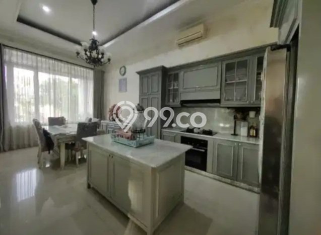 Lokasi terbaik! Rumah siap huni disewakan di Cinere LB 750m2 Lokasi terbaik! Rumah siap huni disewakan di Cinere LB 750m2