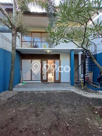 PRIME AREA! Rumah kawasan Cinere, 4 KT, Area Premium, LT 130m² LB 120m² PRIME AREA! Rumah kawasan Cinere, 4 KT, Area Premium, LT 130m² LB 120m²