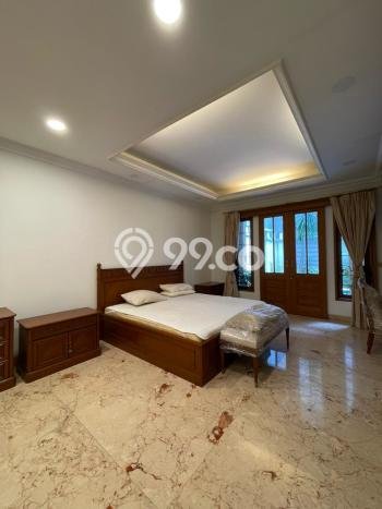Rumah Mewah LB 400m2 Siap Huni Desain Elegan di Pondok Indah, Jakarta Selatan Rumah Mewah LB 400m2 Siap Huni Desain Elegan di Pondok Indah, Jakarta Selatan