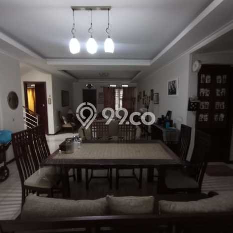 Rumah Elit Modern Tanpa Renovasi di Kota Baru Parahyangan Bandung Rumah Elit Modern Tanpa Renovasi di Kota Baru Parahyangan Bandung