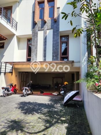 Dijual Rumah Mewah Megah Dengan View Eksklusif di Ciumbuleuit, Bandung Dijual Rumah Mewah Megah Dengan View Eksklusif di Ciumbuleuit, Bandung