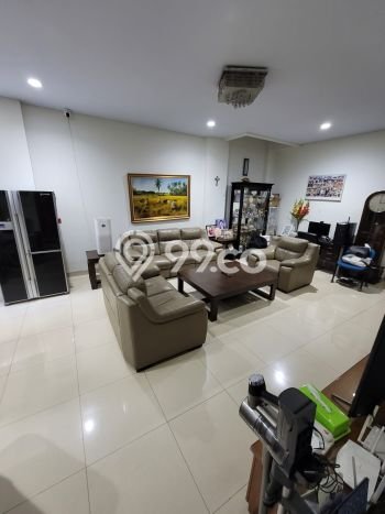 Ready to Use! Premium House LT 188m2 Desain Elegan di Dago Ready to Use! Premium House LT 188m2 Desain Elegan di Dago