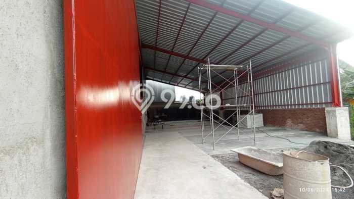 Gudang Kawasan Sawangan, Luas 1000m2m², Mainroad, Area Ramai Gudang Kawasan Sawangan, Luas 1000m2m², Mainroad, Area Ramai