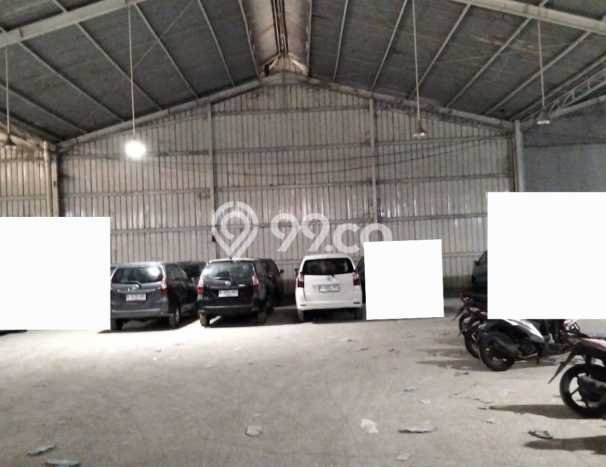 For Rent Gudang Strategis di Ciracas, Luas 2000m2m², Jalan Strategis For Rent Gudang Strategis di Ciracas, Luas 2000m2m², Jalan Strategis