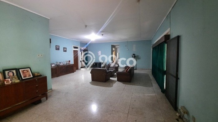 Rumah Luxury Modern Tanpa Renovasi di Kemanggisan Jakarta Barat Rumah Luxury Modern Tanpa Renovasi di Kemanggisan Jakarta Barat