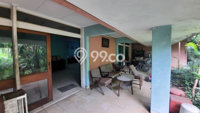 Rumah Luxury Modern Tanpa Renovasi di Kemanggisan Jakarta Barat Rumah Luxury Modern Tanpa Renovasi di Kemanggisan Jakarta Barat